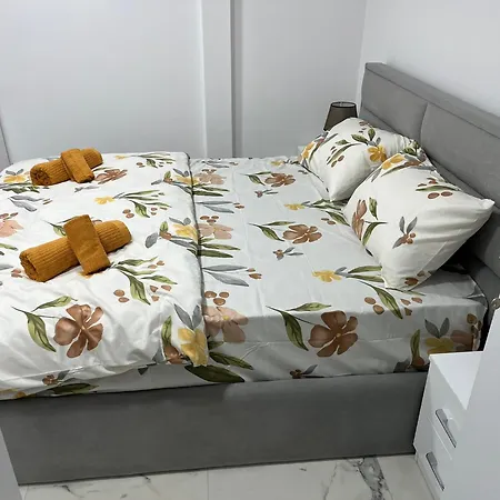 Lotta Appartement Golem (Tirana)